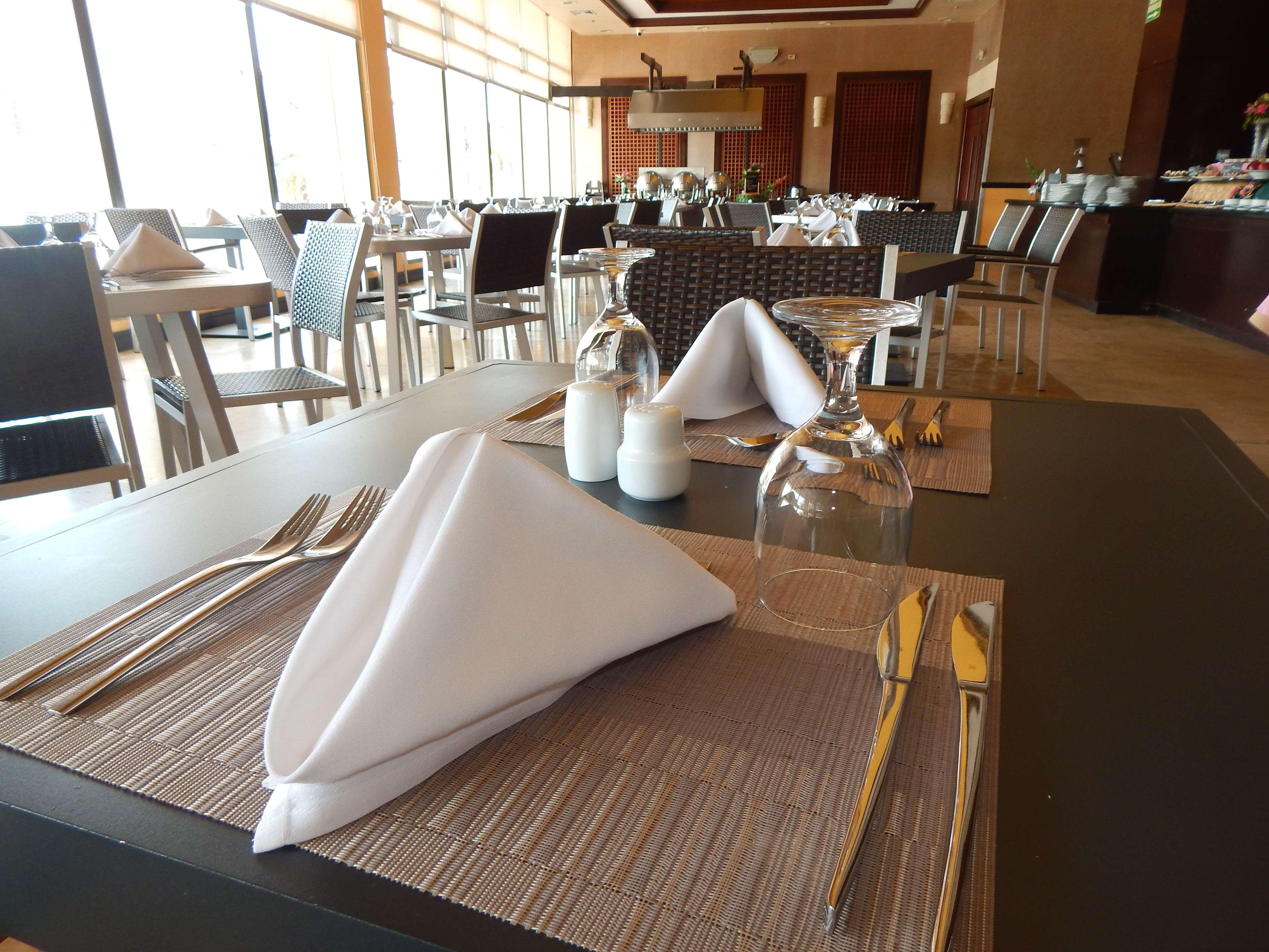 Radisson Colon 2,000 Hotel & Casino Kültér fotó